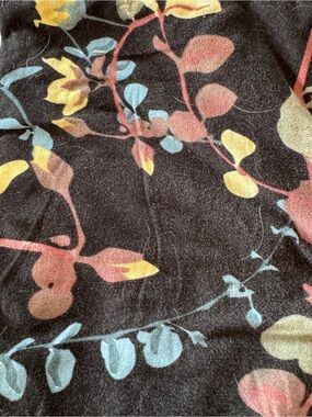 Women's Black Leggings with Leaf designs